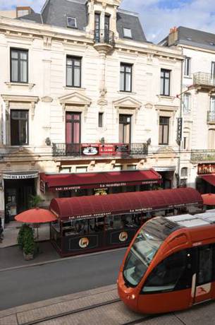 Imagen de los exteriores del Hotel The Originals City, H&ocirc;tel Artyster, Le Mans. Foto 8