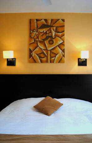 Imagen de la habitación del Hotel The Originals City, H&ocirc;tel Artyster, Le Mans. Foto 3