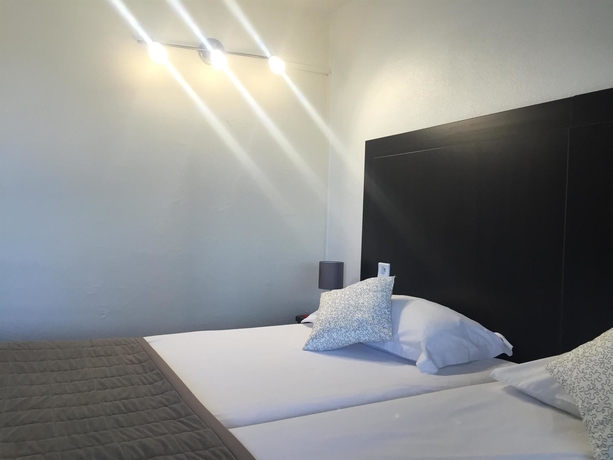 Imagen de la habitación del Hotel The Originals City, H&ocirc;tel Cap Sud, Avignon. Foto 6