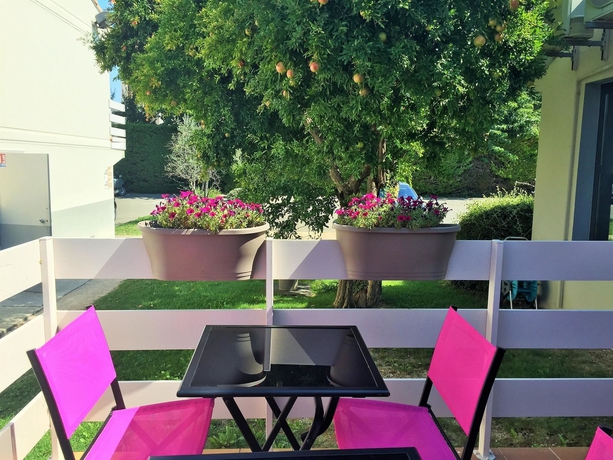 Imagen de los exteriores del Hotel The Originals City, H&ocirc;tel Cap Sud, Avignon. Foto 10