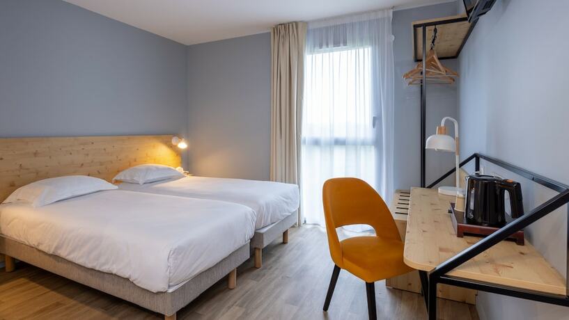 Imagen de la habitación del Hotel The Originals City, H&ocirc;tel Le Relais des Deux Mers, Marmande Sud. Foto 18