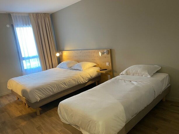 Imagen general del Hotel The Originals City, H&ocirc;tel Le Relais des Deux Mers, Marmande Sud. Foto 9