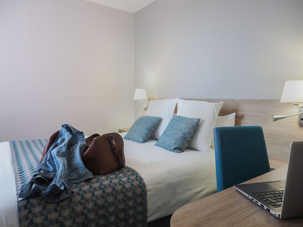 Imagen de la habitación del Hotel The Originals City, H&ocirc;tel de la Confluence. Foto 7