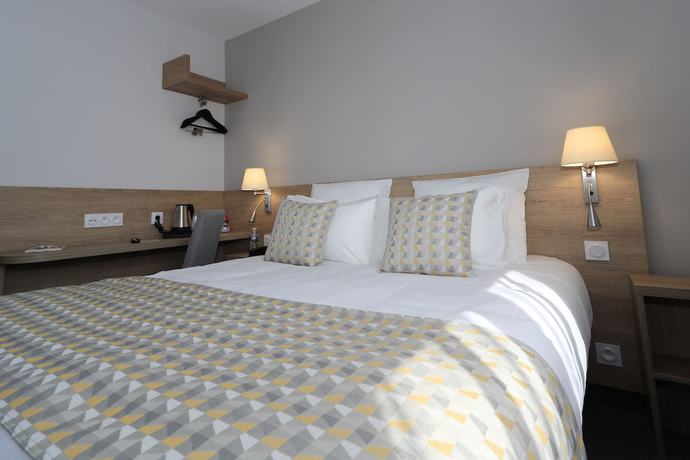 Imagen de la habitación del Hotel The Originals City, H&ocirc;tel de la Confluence. Foto 12