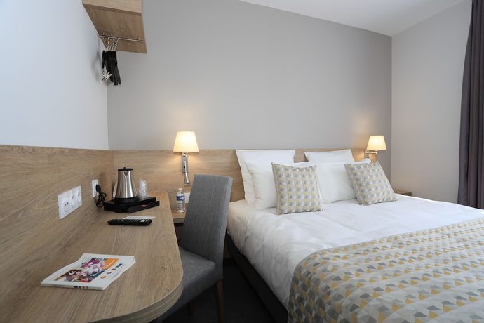 Imagen de la habitación del Hotel The Originals City, H&ocirc;tel de la Confluence. Foto 17