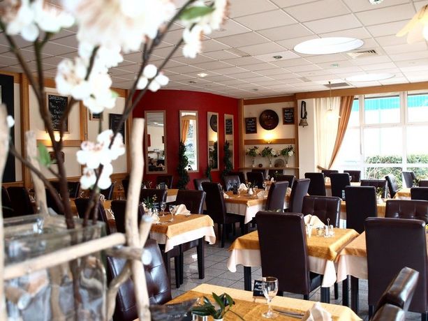 Imagen general del Hotel The Originals City, Hôtel du Faucigny, Cluses Ouest. Foto 2