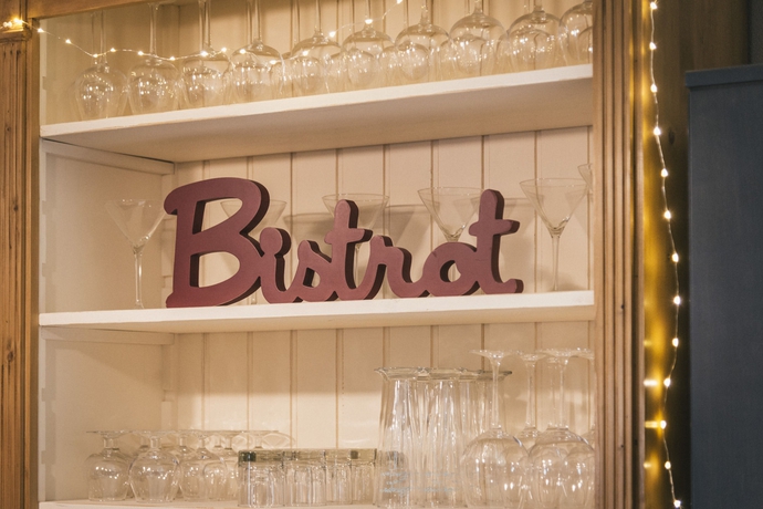 Imagen del bar/restaurante del Hotel The Originals City, La Saulaie, Saumur Ouest. Foto 3