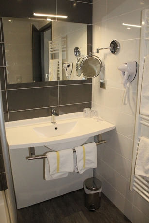 Imagen de la habitación del Hotel The Originals City, La Terrasse, Tours Nord. Foto 17