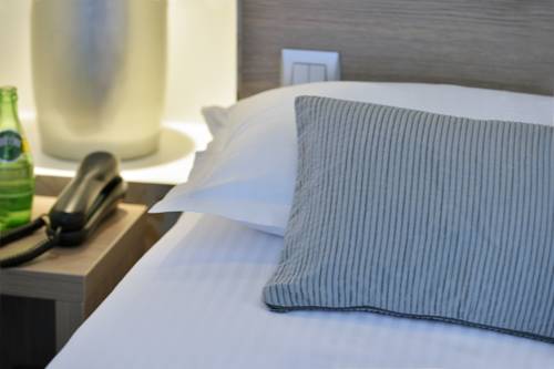 Imagen de la habitación del Hotel The Originals City, Le Beaujoire, Nantes. Foto 3