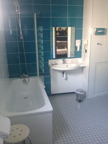 Imagen de la habitación del Hotel The Originals City, Le Boeuf Rouge, Limoges. Foto 16