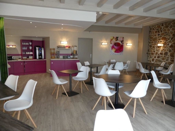 Imagen del bar/restaurante del Hotel The Originals City, Le Boeuf Rouge, Limoges. Foto 7