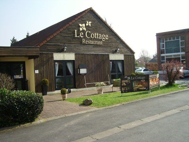 Imagen general del Hotel The Originals City, Le Cottage Hôtel. Foto 1