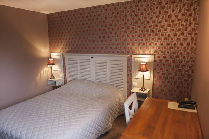 Imagen de la habitación del Hotel The Originals City, Le Cottage H&ocirc;tel. Foto 11