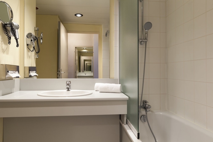 Imagen de la habitación del Hotel The Originals City, Le Forum, Strasbourg Nord. Foto 8