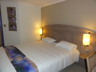 Imagen de la habitación del Hotel The Originals City, Le Gayant. Foto 10