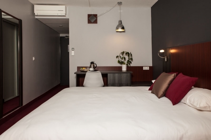 Imagen de la habitación del Hotel The Originals City, Le Mas De Grille. Foto 3