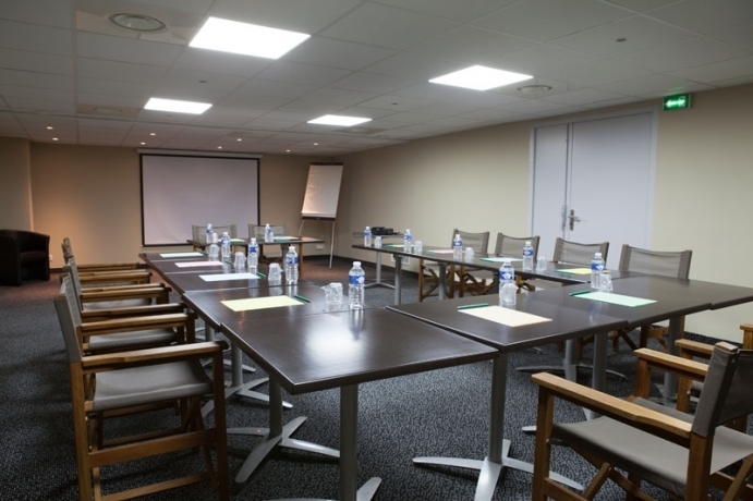 Imagen de los interiores del Hotel The Originals City, Le Mas De Grille. Foto 5