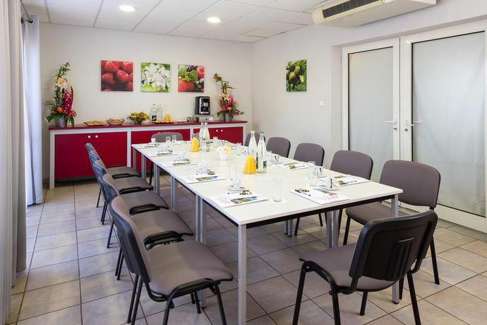 Imagen general del Hotel The Originals City, Le Pavillon, Béziers Est. Foto 9