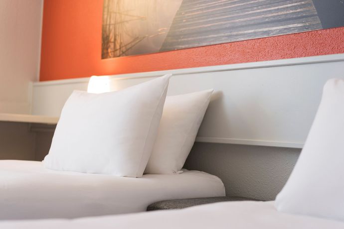 Imagen de la habitación del Hotel The Originals City, Le Puech. Foto 12