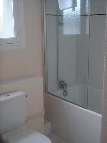 Imagen de la habitación del Hotel The Originals City, Le Savoy, Caen. Foto 15