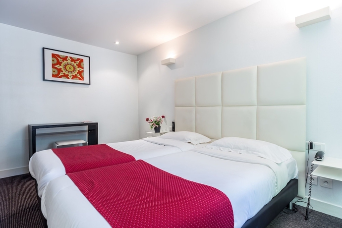 Imagen de la habitación del Hotel The Originals City, Lecourbe, Paris Tour Eiffel (Inter-Hotel). Foto 16