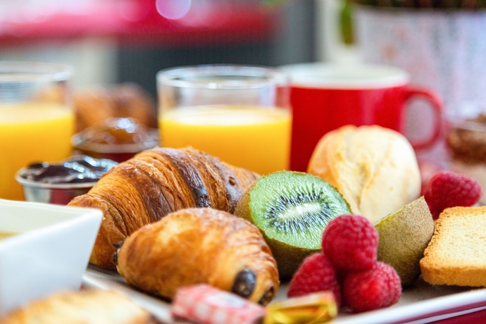 Imagen del bar/restaurante del Hotel The Originals City, Lecourbe, Paris Tour Eiffel (Inter-Hotel). Foto 3