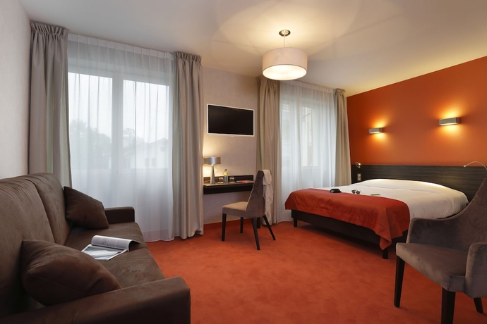 Imagen de la habitación del Hotel The Originals City, Les Thermes De L'avenue. Foto 9