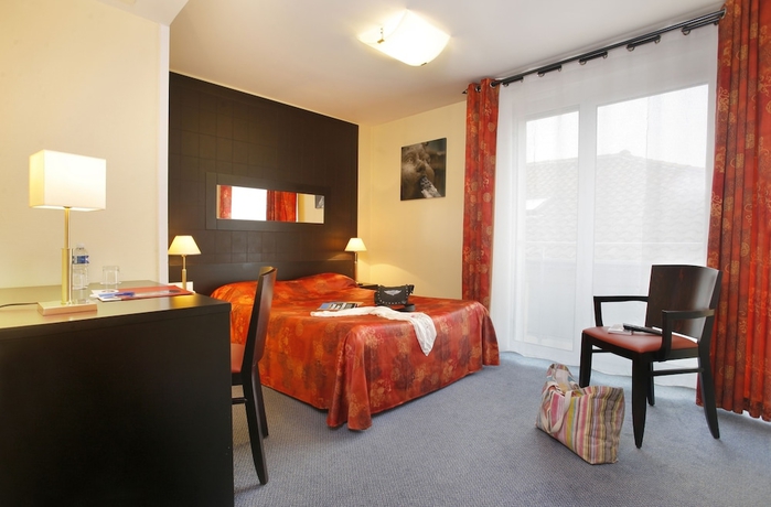 Imagen de la habitación del Hotel The Originals City, Les Thermes De L'avenue. Foto 11