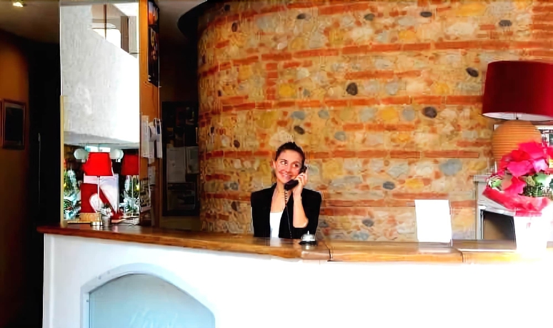 Imagen de los interiores del Hotel The Originals City, Mondial, Perpignan. Foto 17