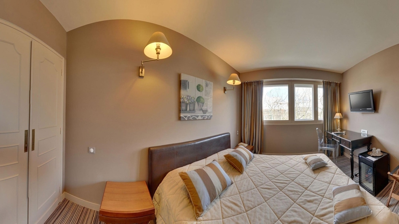 Imagen de la habitación del Hotel The Originals City, Napol&eacute;on, La Roche-sur-yon. Foto 8