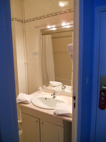 Imagen de la habitación del Hotel The Originals City, Notre Dame, Rouen. Foto 6