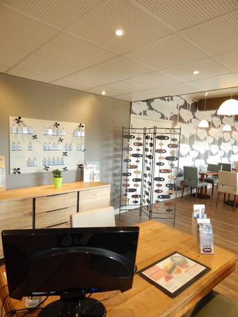 Imagen de los interiores del Hotel The Originals City, Orléans Nord. Foto 16