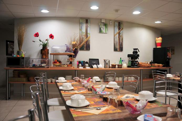 Imagen general del Hotel The Originals City, Pic Epeiche, Tours Sud. Foto 5