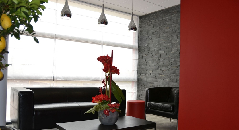 Imagen de los interiores del Hotel The Originals City, Pont Rouge, Carcassonne. Foto 15