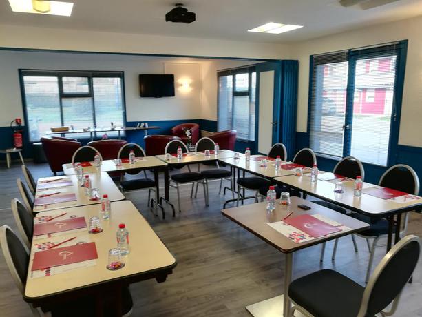 Imagen de los interiores del Hotel The Originals City, Rouen Sud Oissel. Foto 7