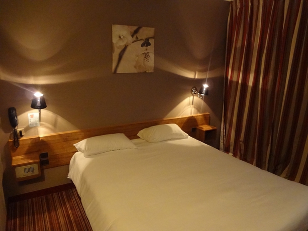 Imagen de la habitación del Hotel The Originals City, Solana, Niort Est. Foto 7