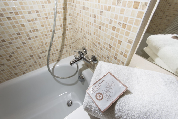 Imagen de la habitación del Hotel The Originals City, Solana, Niort Est. Foto 12