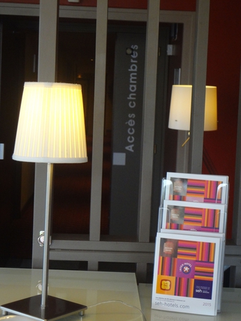 Imagen de los interiores del Hotel The Originals City, Solana, Niort Est. Foto 19