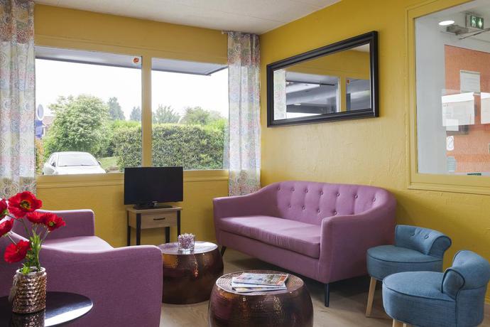 Imagen general del Hotel The Originals City, Tabl'hôtel, Cambrai. Foto 11