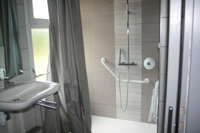 Imagen de la habitación del Hotel The Originals City, Valence Est. Foto 11