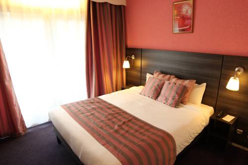 Imagen de la habitación del Hotel The Originals City, Villancourt. Foto 3