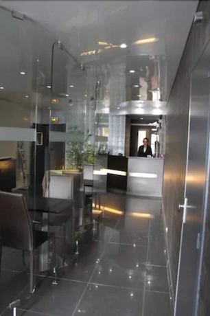 Imagen de los interiores del Hotel The Originals Du Grand Monarque. Foto 17