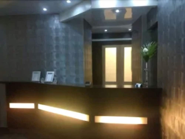 Imagen de los interiores del Hotel The Originals Du Grand Monarque. Foto 18
