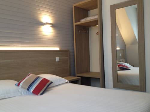 Imagen de la habitación del Hotel The Originals Les Oc&eacute;anes. Foto 4
