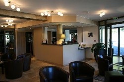 Imagen de la habitación del Hotel The Originals Relais, Auberge De La Petite Ferme. Foto 11