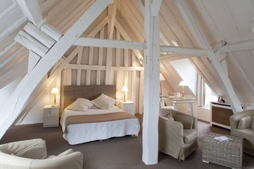 Imagen de la habitación del Hotel The Originals Relais, St Laurent. Foto 7