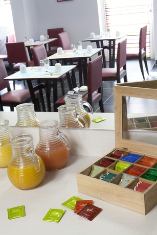 Imagen del bar/restaurante del Hotel The Originals Residence, Kosy s Grenoble Les Cèdres. Foto 5