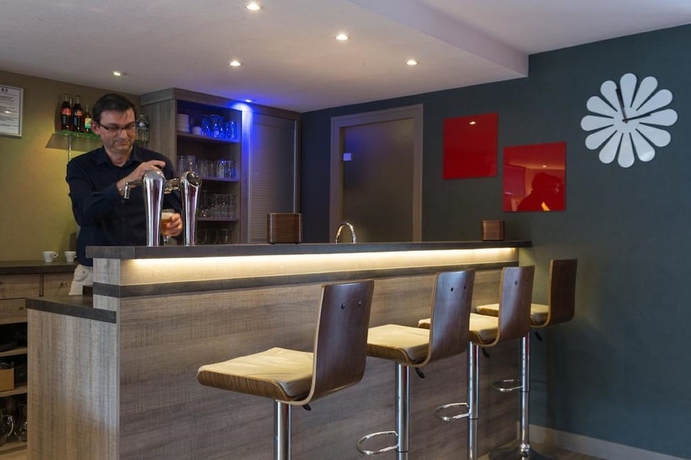 Imagen de los interiores del Hotel The Originals Tours Sud (ex P'tit-dej ). Foto 17