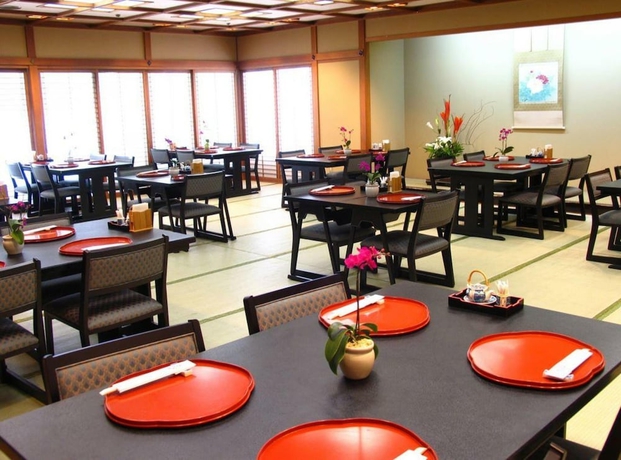 Imagen del bar/restaurante del Hotel The Orion Naha. Foto 3