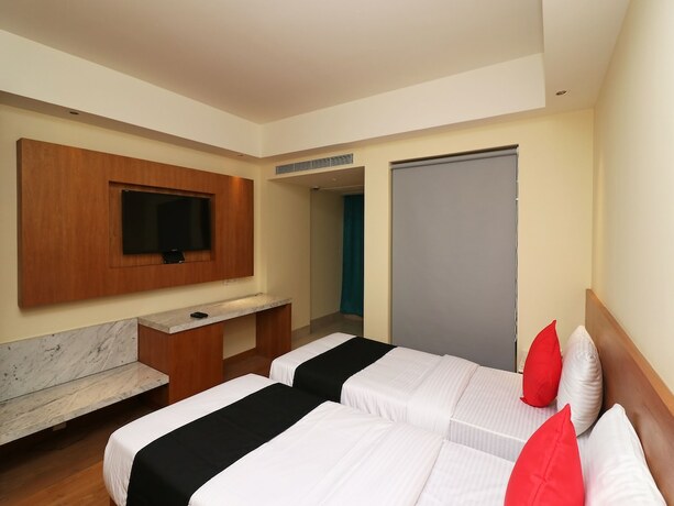Imagen general del Hotel The Orion Plaza. Foto 2